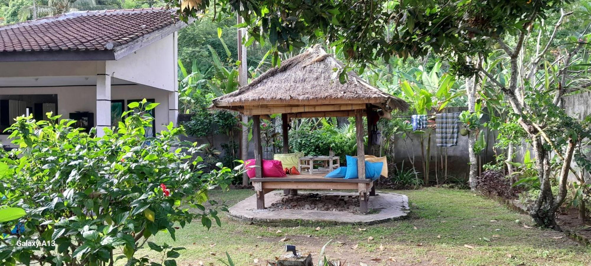 Indah Homestay And Cooking Classes Senggigi Exteriör bild