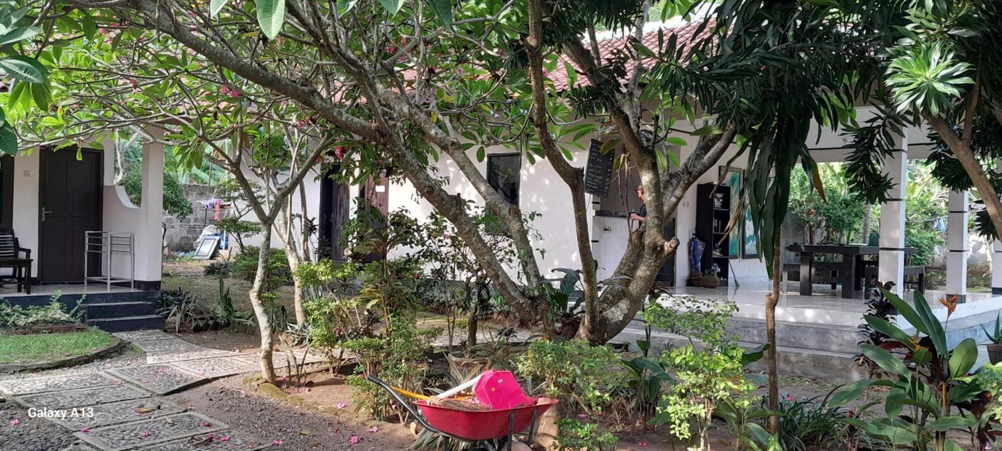 Indah Homestay And Cooking Classes Senggigi Exteriör bild