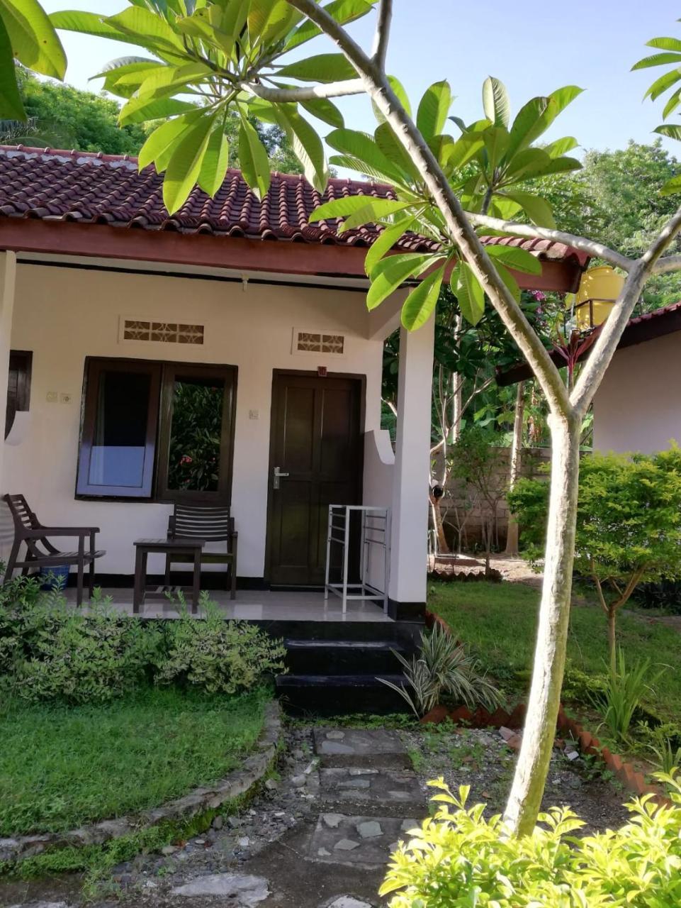 Indah Homestay And Cooking Classes Senggigi Exteriör bild